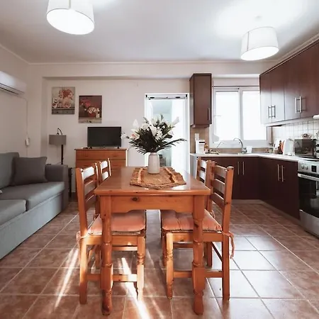 Dina's In Kos Apartamento *